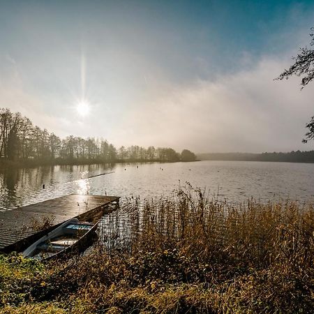 Luxus-See-Domizil Mit Sauna, Kamin Und Boot-130 Qm Fuer 6 Personen 크라코프암지 외부 사진